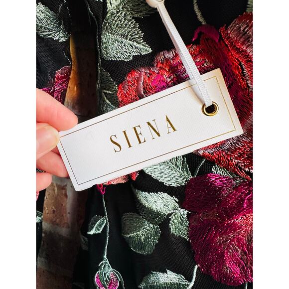 Siena Mini Rose Black Elegant Dress 8 - Picture 3 of 4